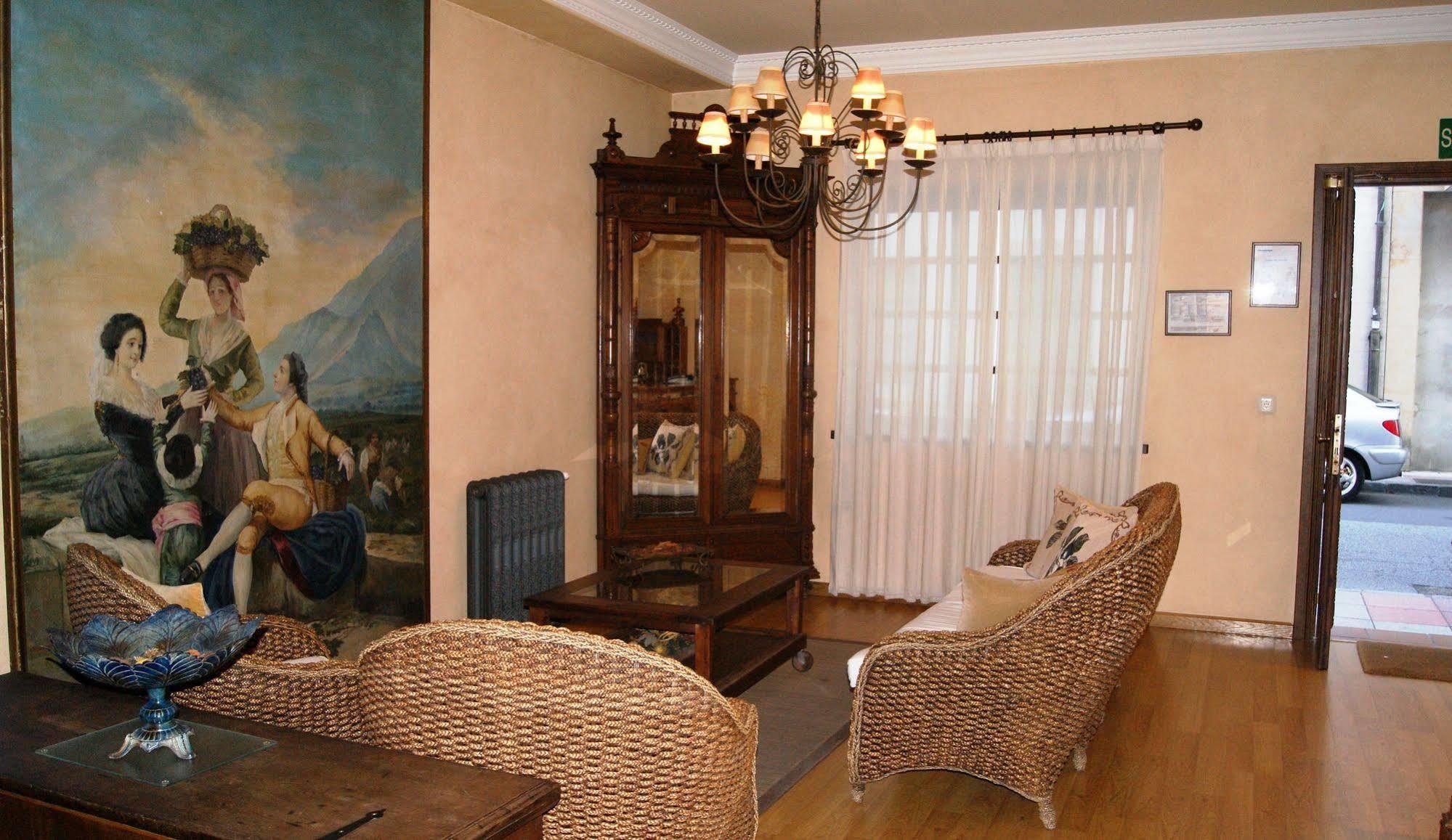 Hotel El Conventin Villaviciosa (Asturias) Bagian luar foto